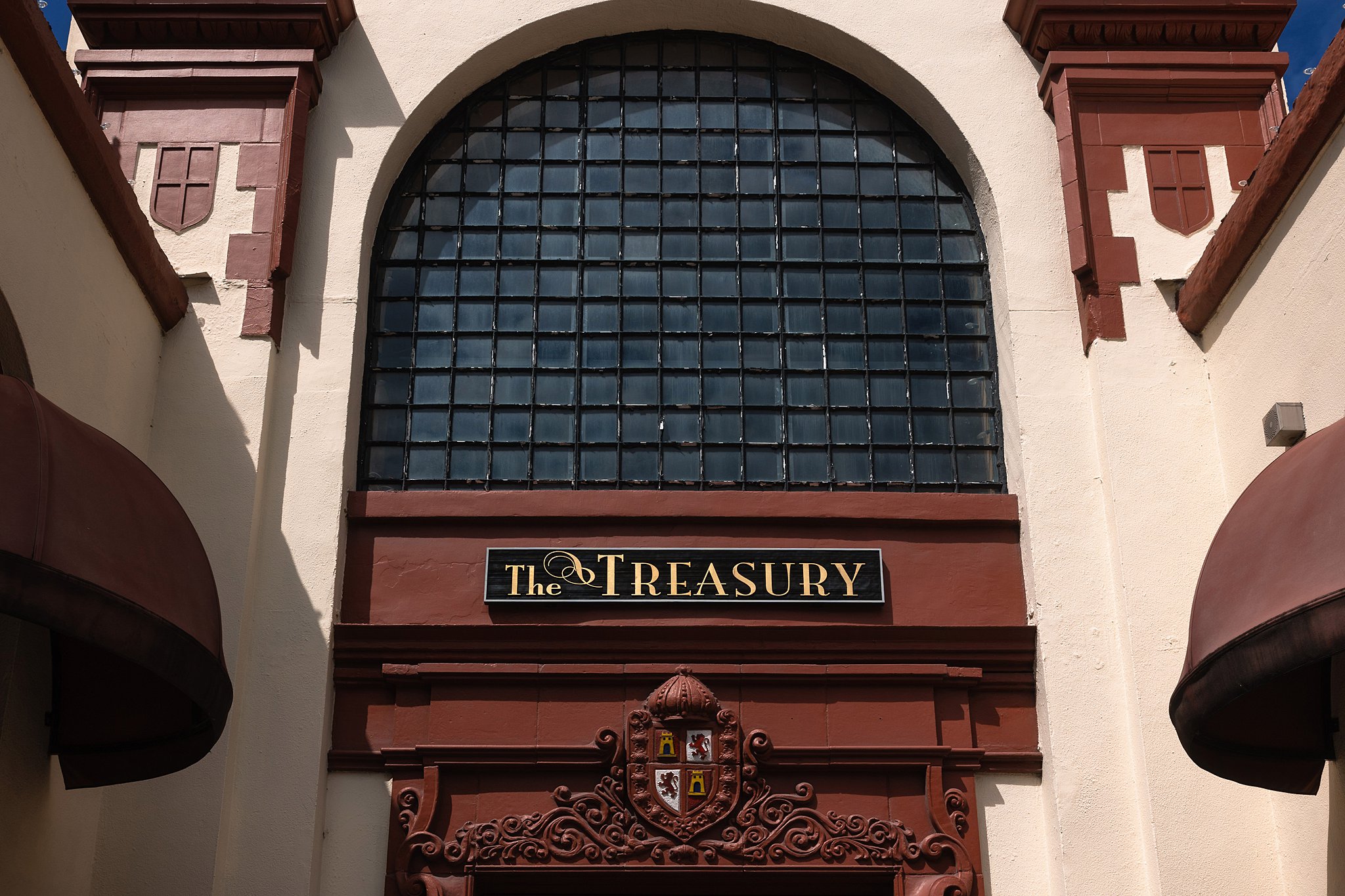 Details of the ornate front facade of the Treasury on the Plaza Wedding venue